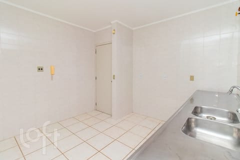 Image 19 - 238798